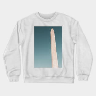 Washington Monument tall obelisk in National Mall Washington DC retro colors Crewneck Sweatshirt